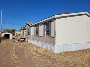 Building Photo - 2103 Eagle Ln