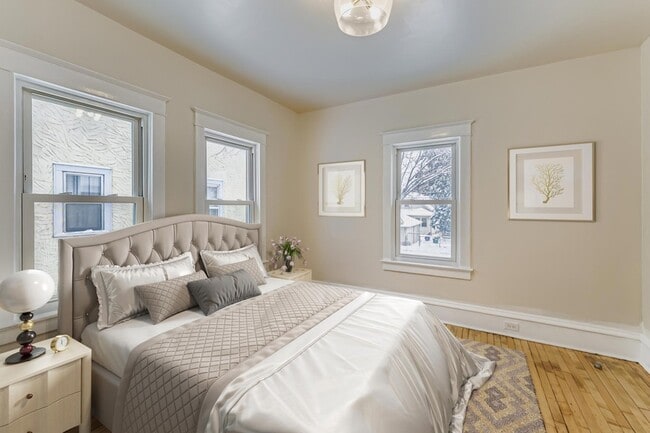 Building Photo - 3507 N Newton Ave