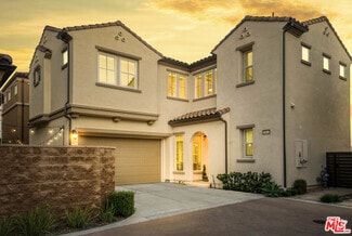Building Photo - 20818 Bur Oak Cir