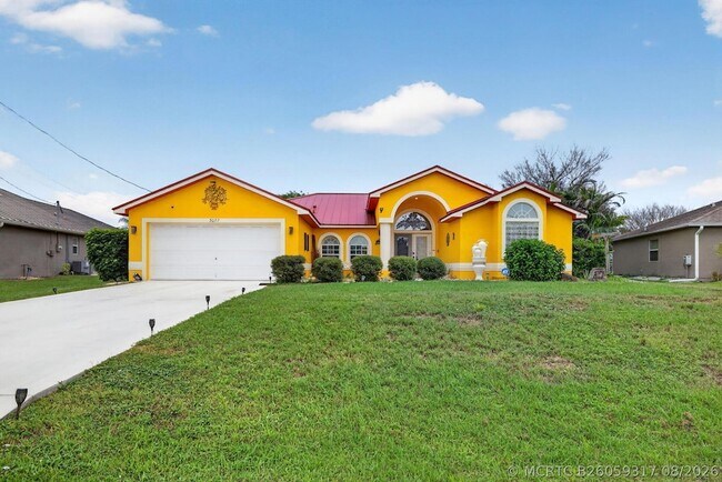 Building Photo - 3077 SE Galt Cir