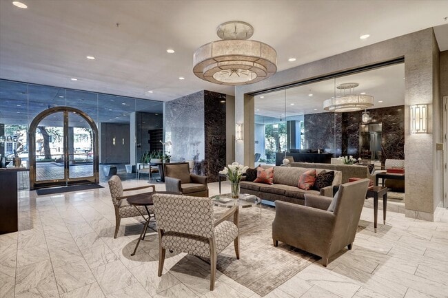 Foto del edificio - 5000 Montrose Blvd