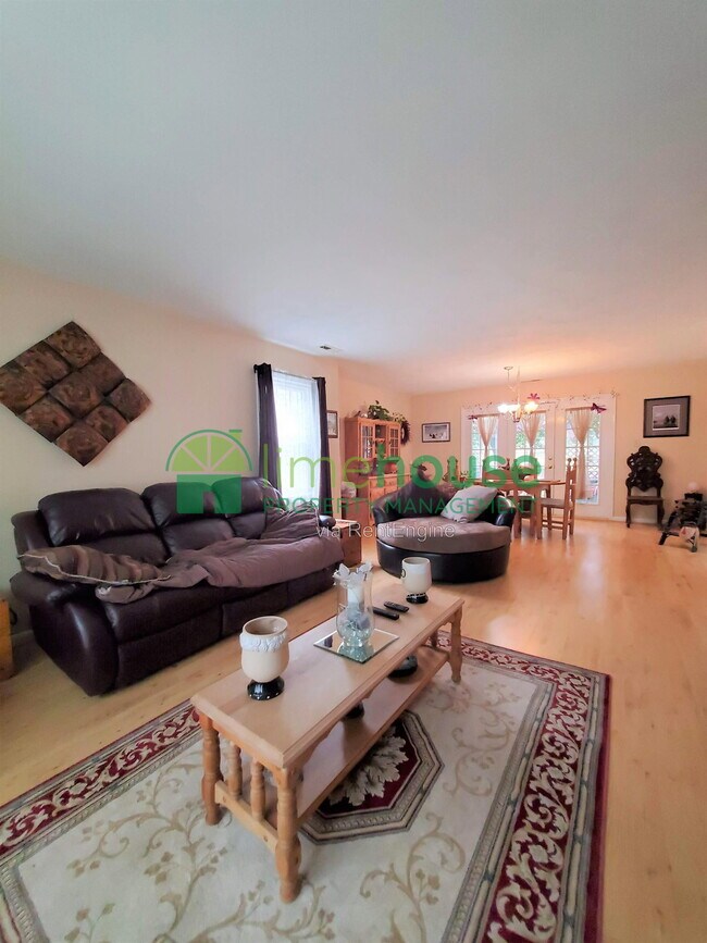Foto del edificio - 5224 Club Head Rd