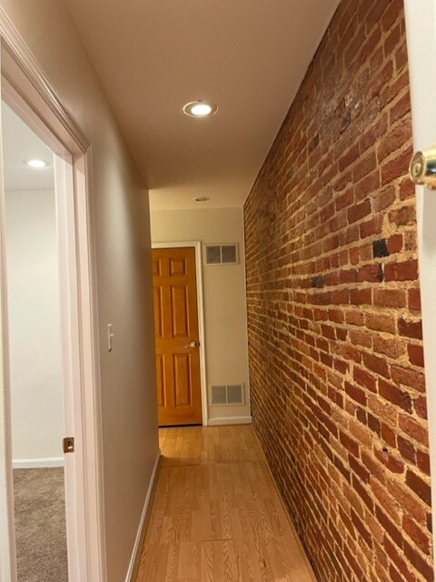 Building Photo - 2110 Fleet St
