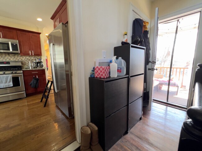 Foto del edificio - 84 Maple St