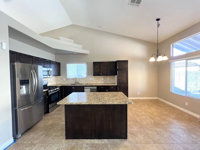 Building Photo - 3 bedroom, 2 bathroom home located in Henderson, NV!