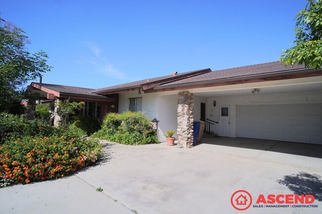 Foto del edificio - Stunning Home In Southwest Bakersfield!