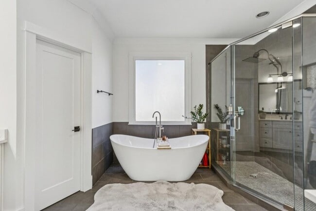 Building Photo - 3346 Kenyon Creek Dr NW