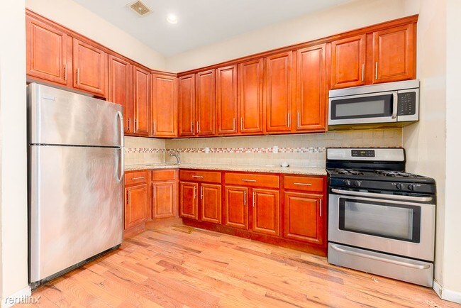 Building Photo - 3 br, 1 bath House - 1726 Linden Blvd