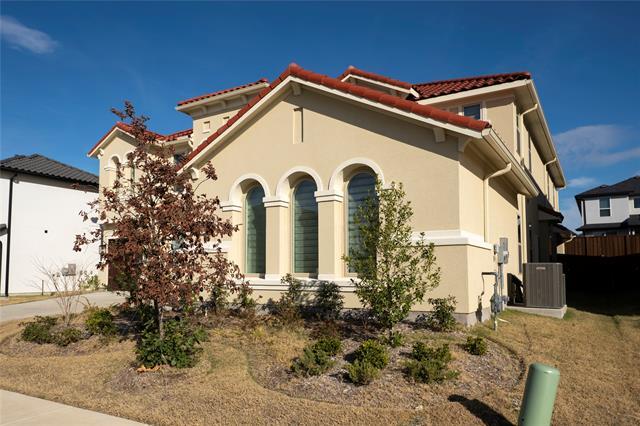 Foto del edificio - 10904 Hollydale Ln