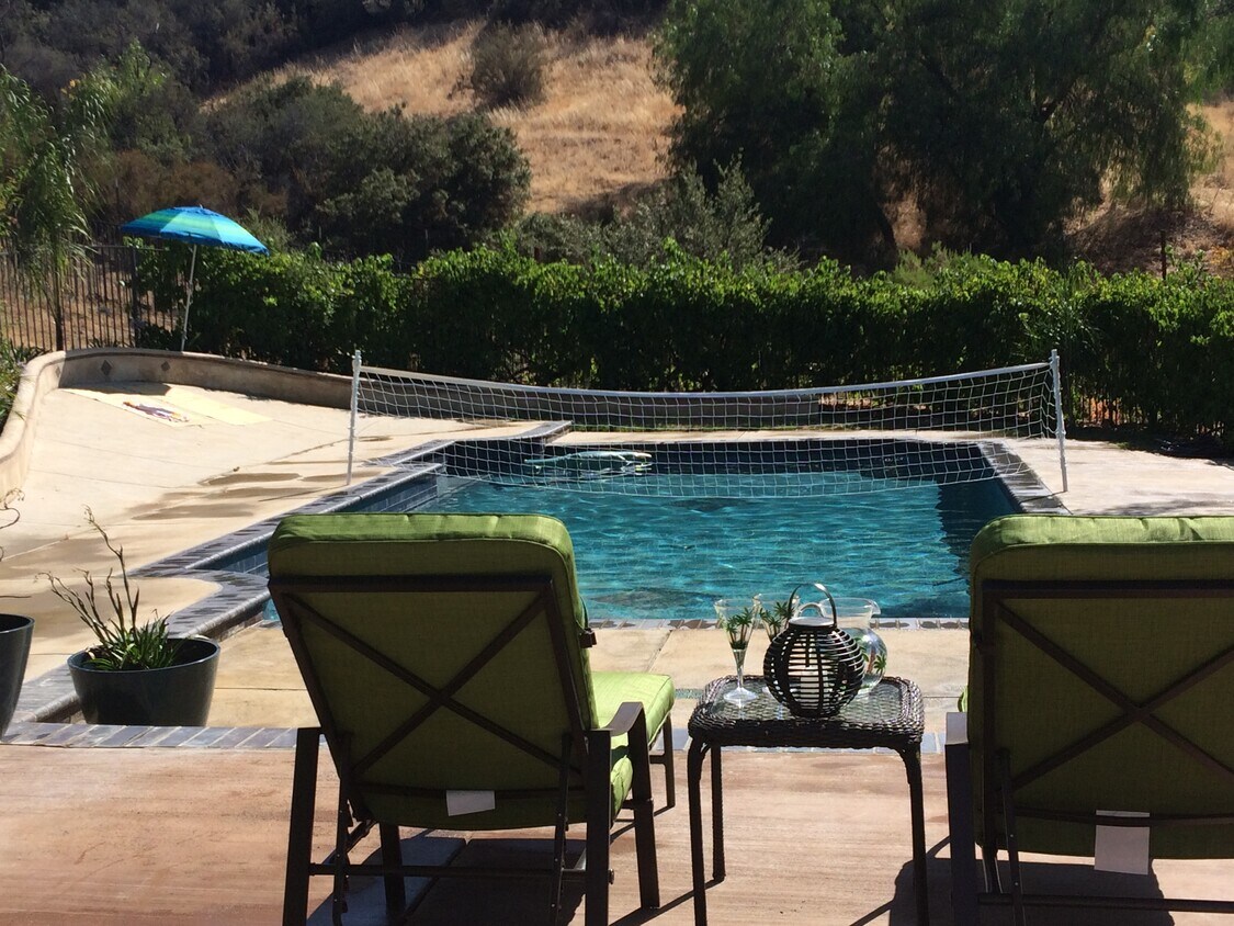 Primary Photo - 30550 Mulholland Hwy