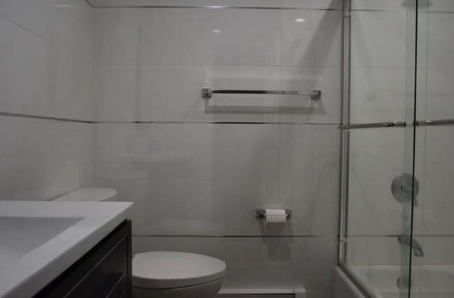Building Photo - 4 Leeward Cove
