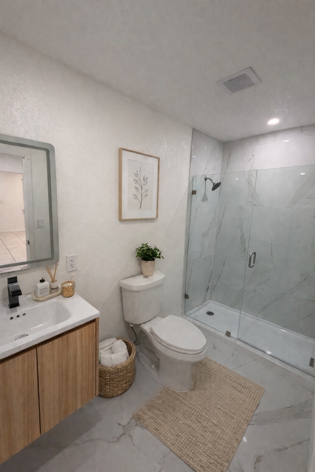 Photo - 10424 SW 7th St House