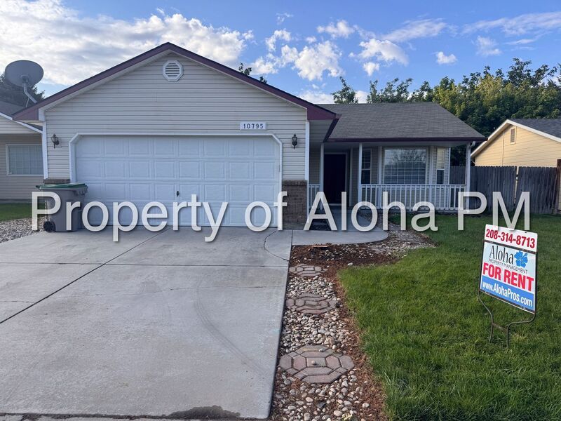 Primary Photo - 10795 W Susan St
