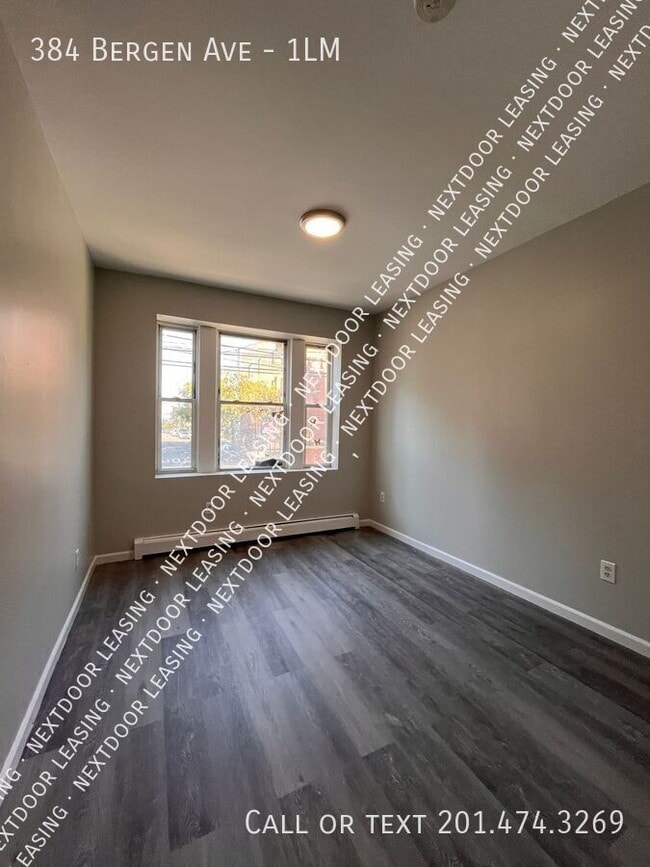 Building Photo - 384 Bergen Ave