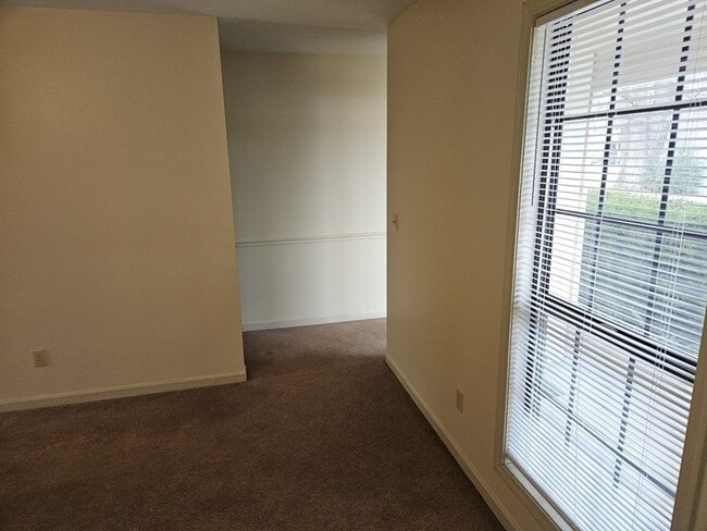 Foto del edificio - 101 Mead Ave