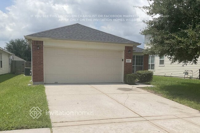 Building Photo - 8583 Chaletford Dr