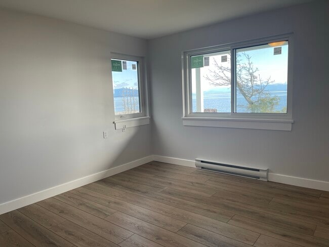 Building Photo - 1236 Marina Way