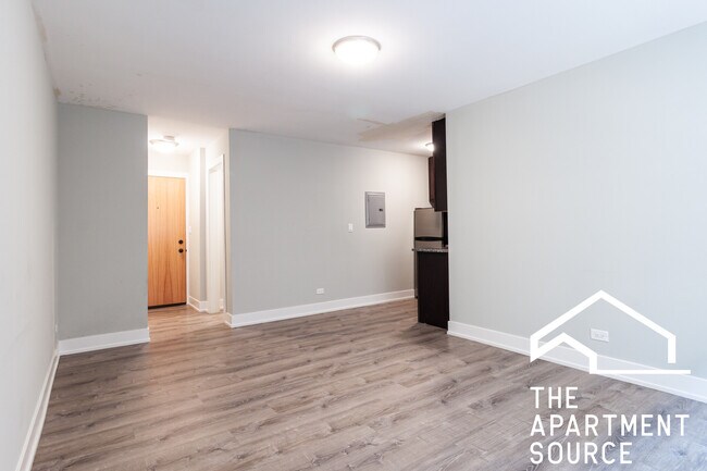 Foto del edificio - 529 W Surf St