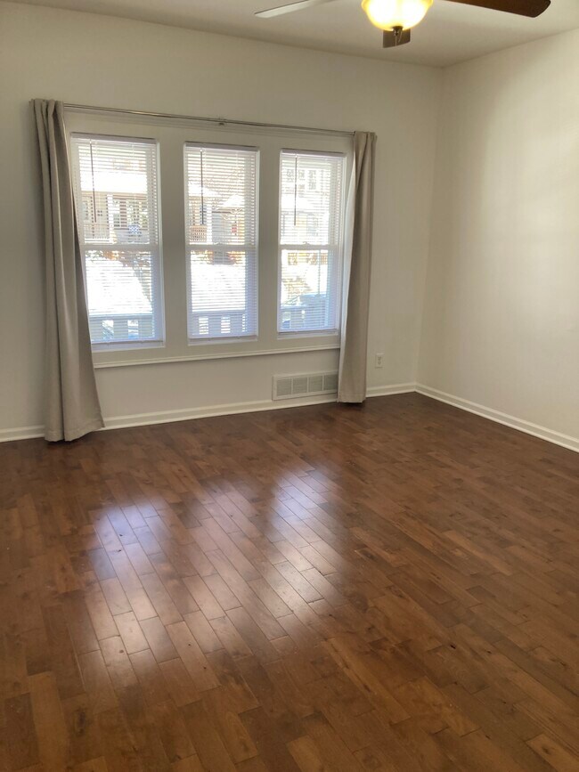 Foto del edificio - 2810 S Lenox St