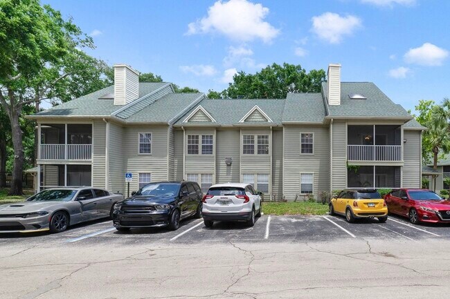 Building Photo - 6052 Westgate Dr