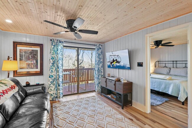 Foto del edificio - 102 Skiview Ln