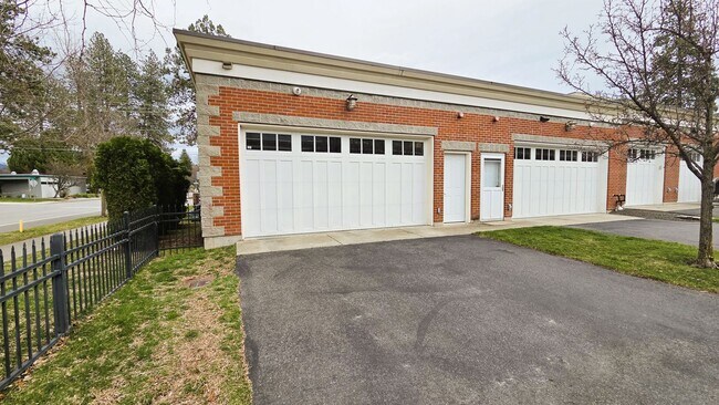 Foto del edificio - Beautiful Corner Unit Condo in Downtown Coeur d'Alene