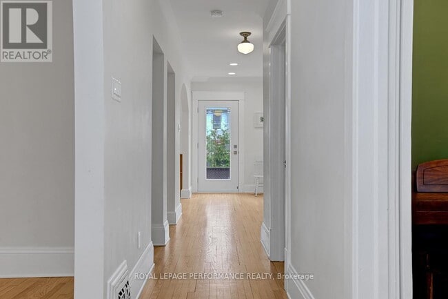 Building Photo - 824 Fisher Ave