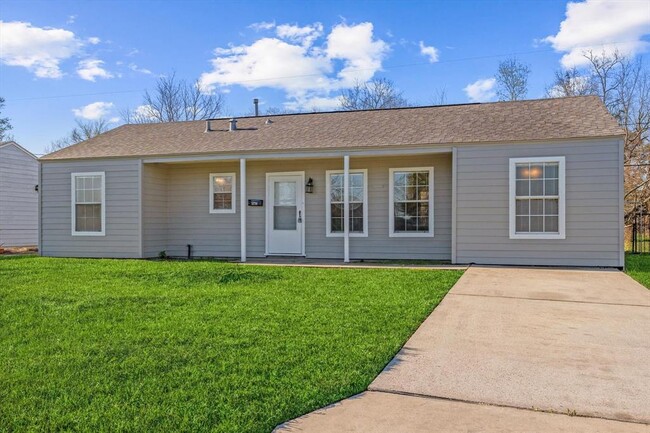 Building Photo - 5234 Browncroft St