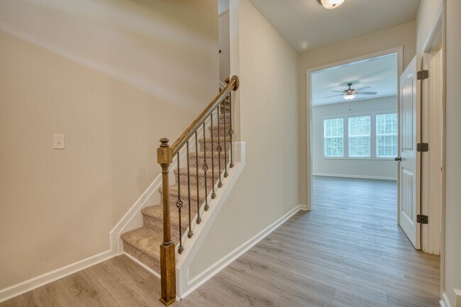 Foto del edificio - 305 E Webber Ln