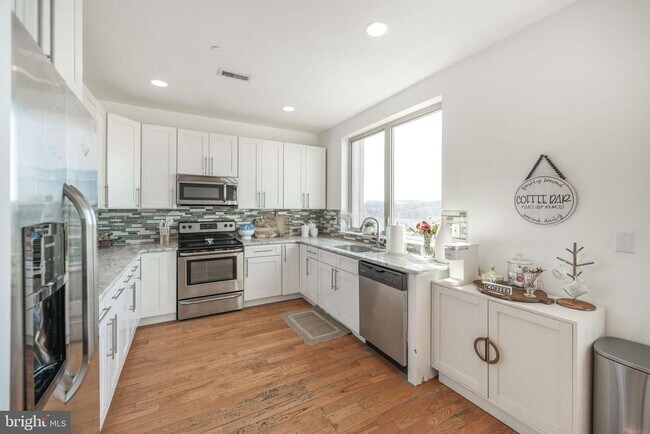 Building Photo - 4066 Manayunk Ave