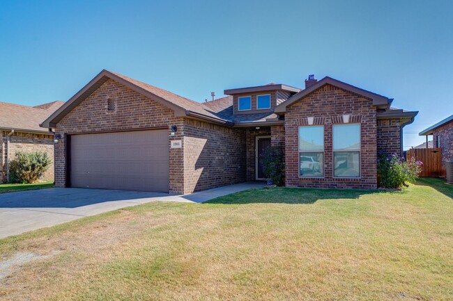 Building Photo - Fantastic 3 Bedroom 2 bathroom house in Co...