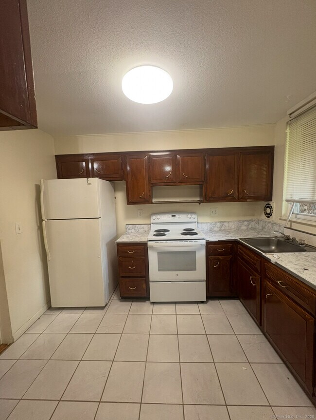 Foto del edificio - 492 Fountain St