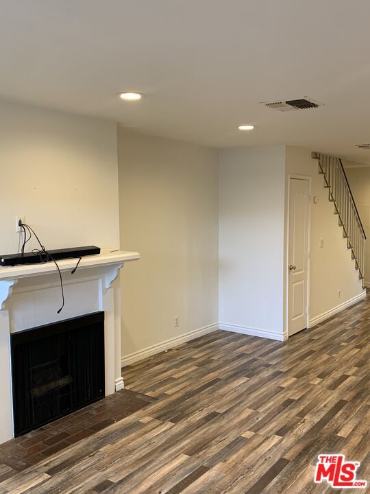 Foto del edificio - 542 N Shelton St