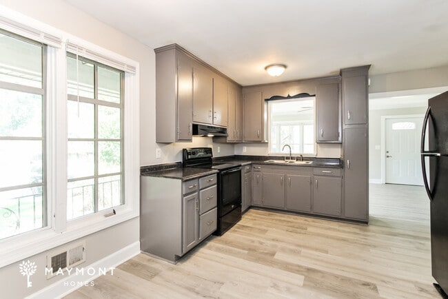 Building Photo - 1620 Morninghill Dr
