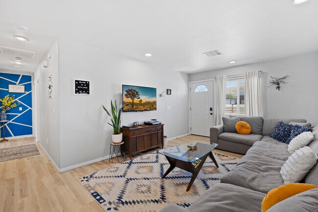 Foto del edificio - 61894 Valley View Cir