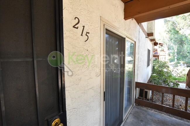 Foto del edificio - Mission Valley | Minutes to Interstates 15 & 8 | Close to Snapdragon Staduim