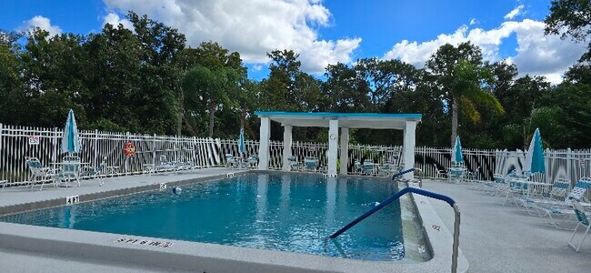 Foto del edificio - 4225 San Rafael Ave