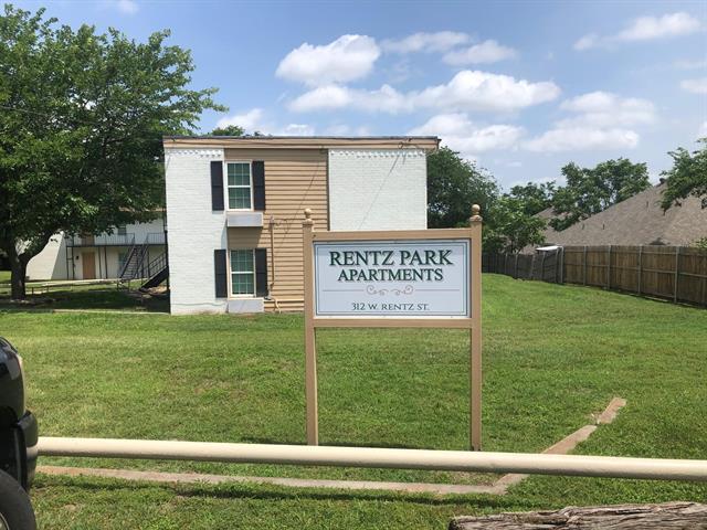Foto principal - 312 W Rentz St