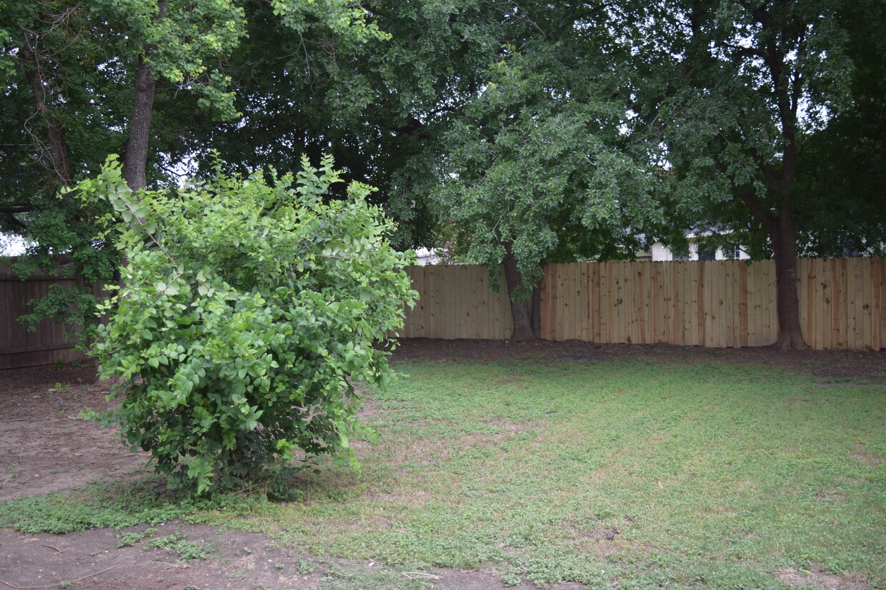 Spacious Backyard - 5034 Mary Diane Dr