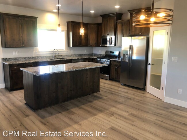 Foto del edificio - 3 br, 2 bath House - 3628 South Pacific Hwy