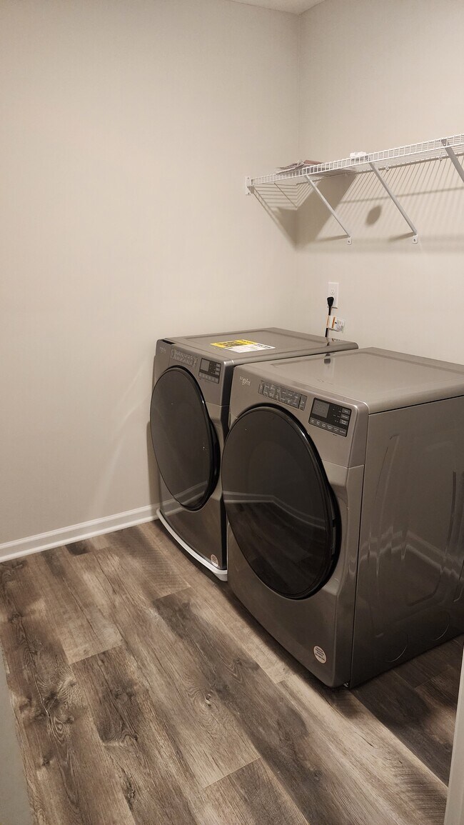 Foto del edificio - 61 Snapdragon Dr