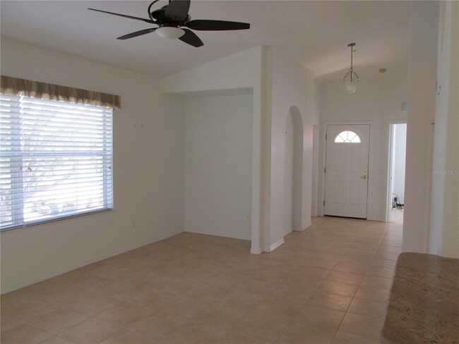 Building Photo - 4275 Vicenza Dr