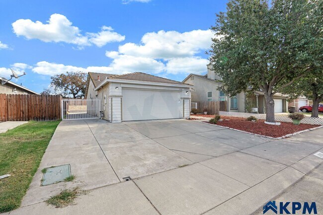 Building Photo - Single-Story 3-Bedroom 2-Bath Weston Ranch...