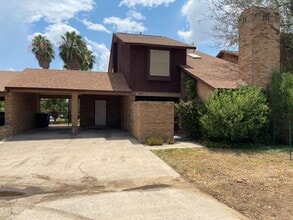 Building Photo - 807 E Del Mar Blvd