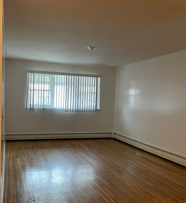 Building Photo - 2245 Bruckner Blvd