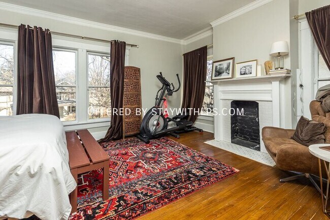 Foto del edificio - 1777 Carr Ave