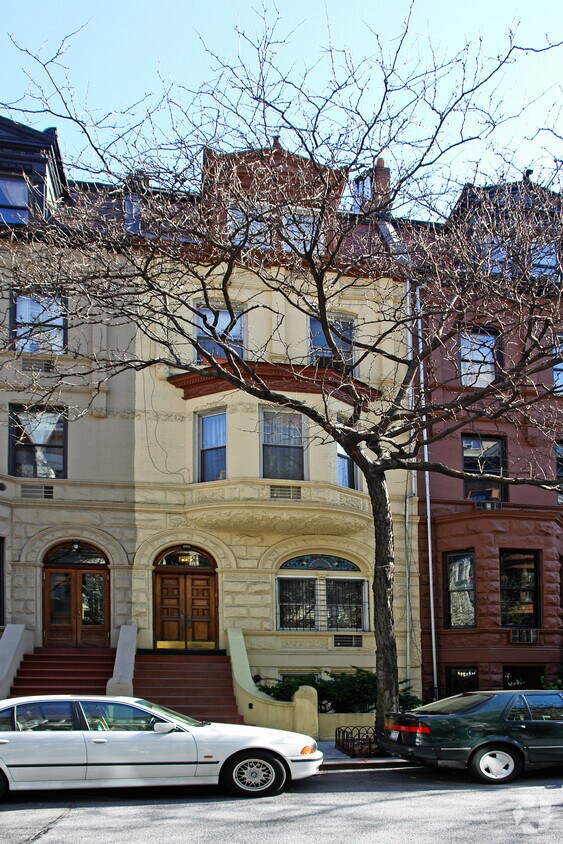 Building Photo - 145 West 80th Street (j8)