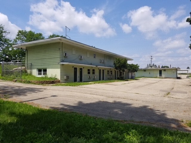 Building Photo - 2702 Syene Rd