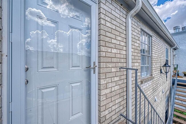 Foto del edificio - 8787 Brae Acres Rd