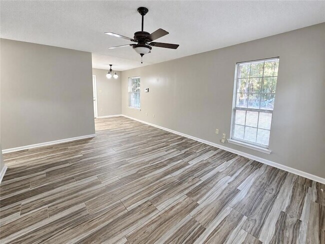 Building Photo - 1209 LA-1088